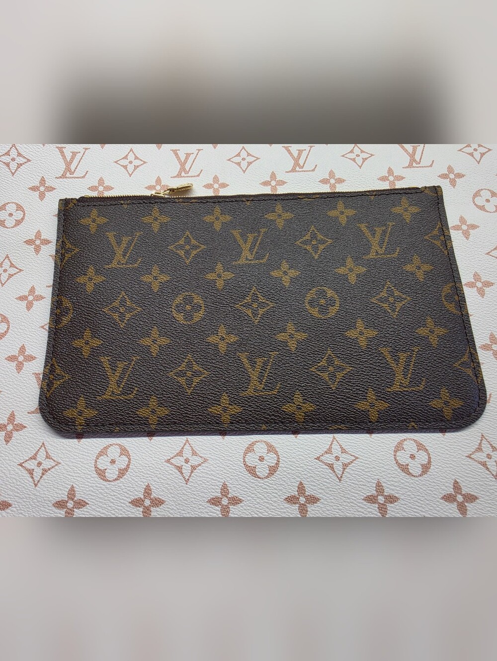 Louis Vuitton Neverfull Mm Monogram Canvas Zip Pouch - Brown/Gold Accents